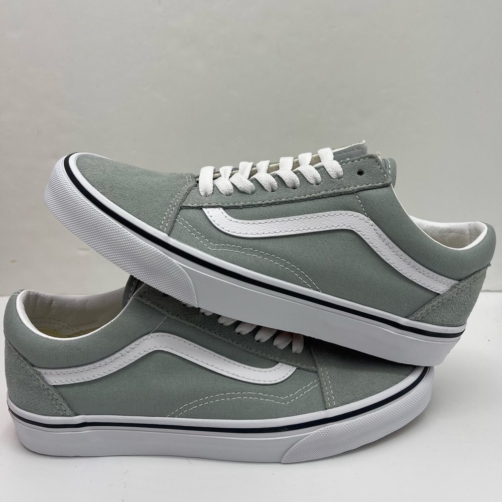 Vans WMNS Old Skool
Color Theory Pure Grey
VNO00CR5EPO Sneakers - Picture 15 of 16